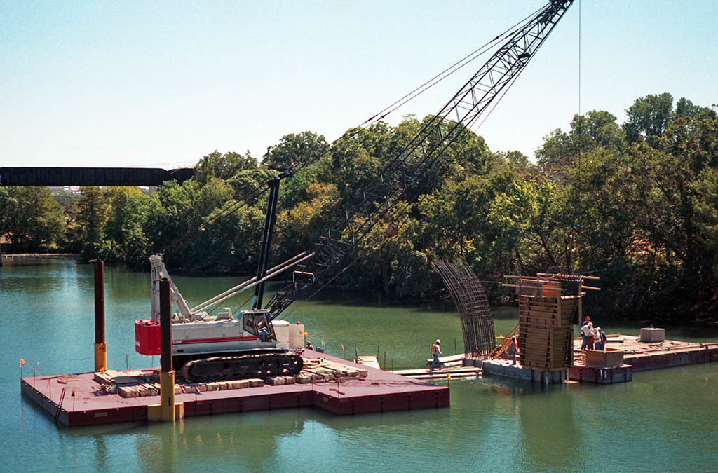 Link-Belt Crane on Lady Bird Lake